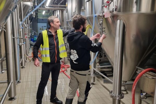Une bière qui ne laisse plus sʹenvoler ses bulles